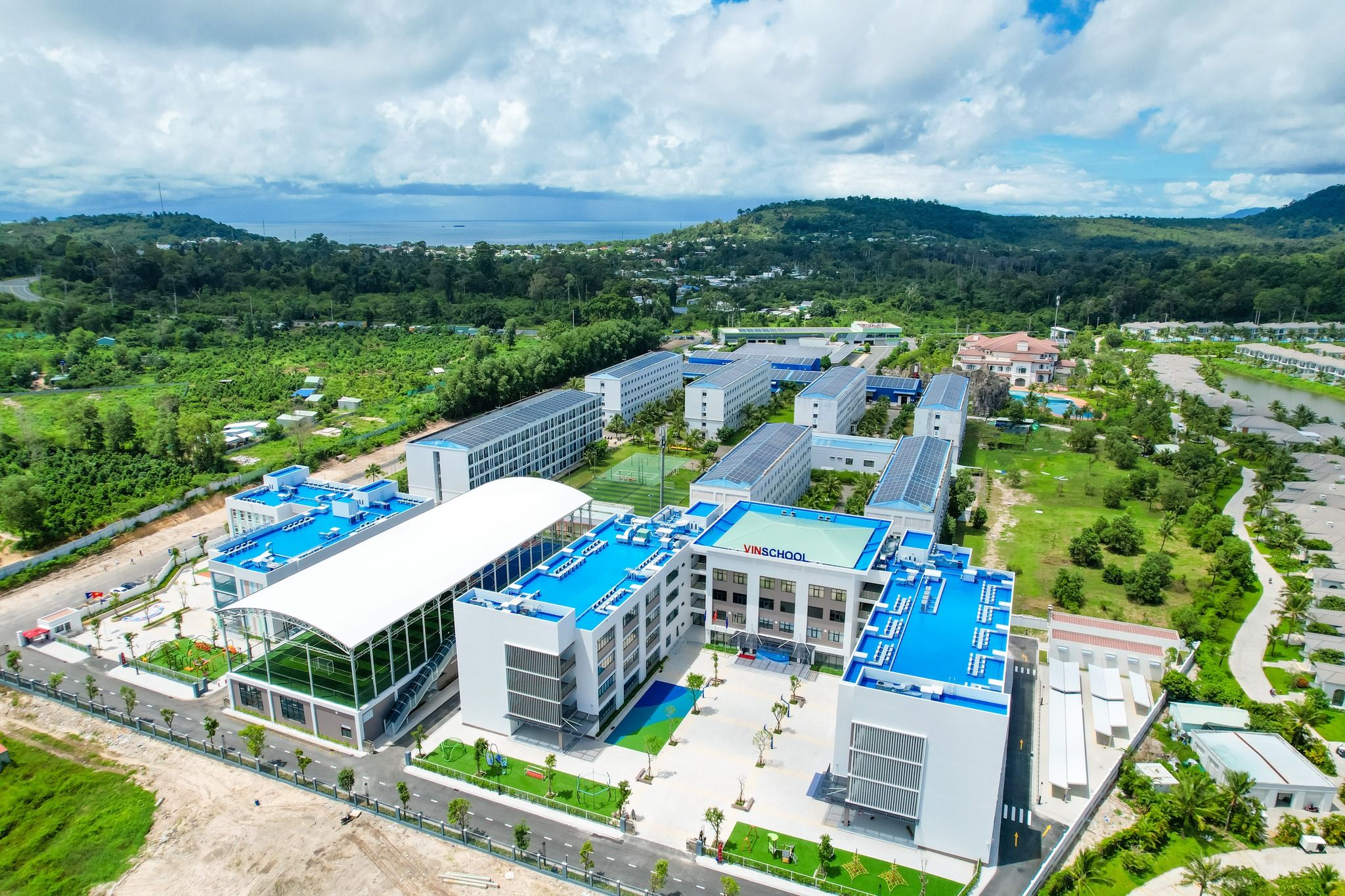 Giáo Viên Trung Học Các Bộ Môn (Làm việc tại Phú Quốc)