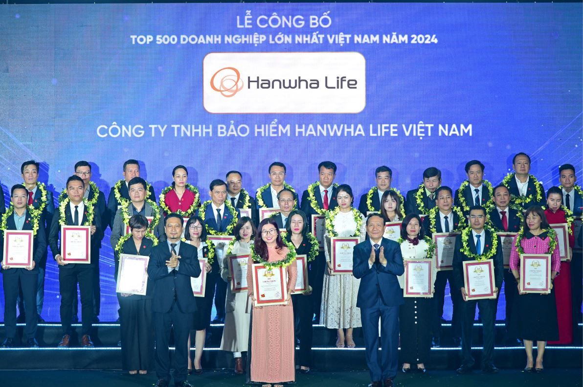 Hanwha Life thăng hạng trong top 500 Doanh nghiệp lớn nhất Việt Nam năm 2024
