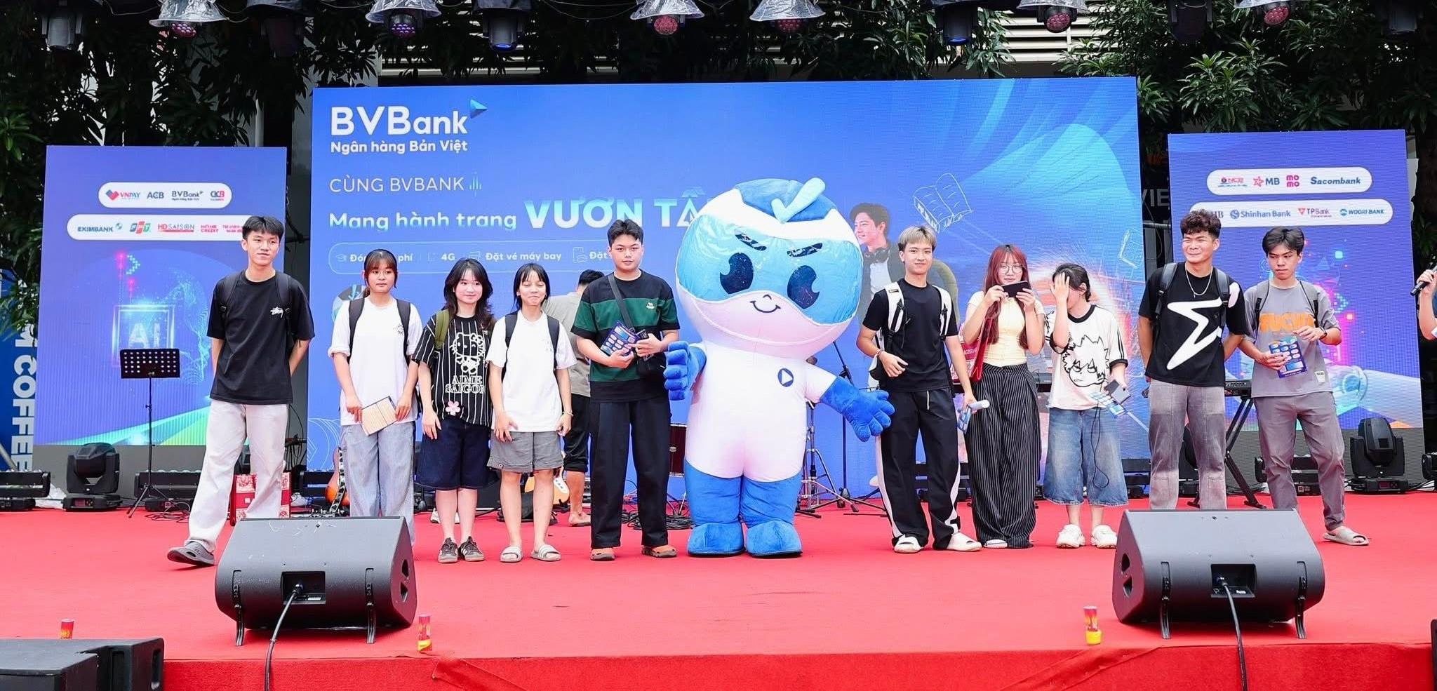Cùng BVBank mang hành trang vươn tầm